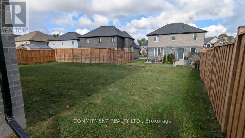 522 Masters Drive, Woodstock, Ontario  N4T 0L2 - Photo 3 - X12551256