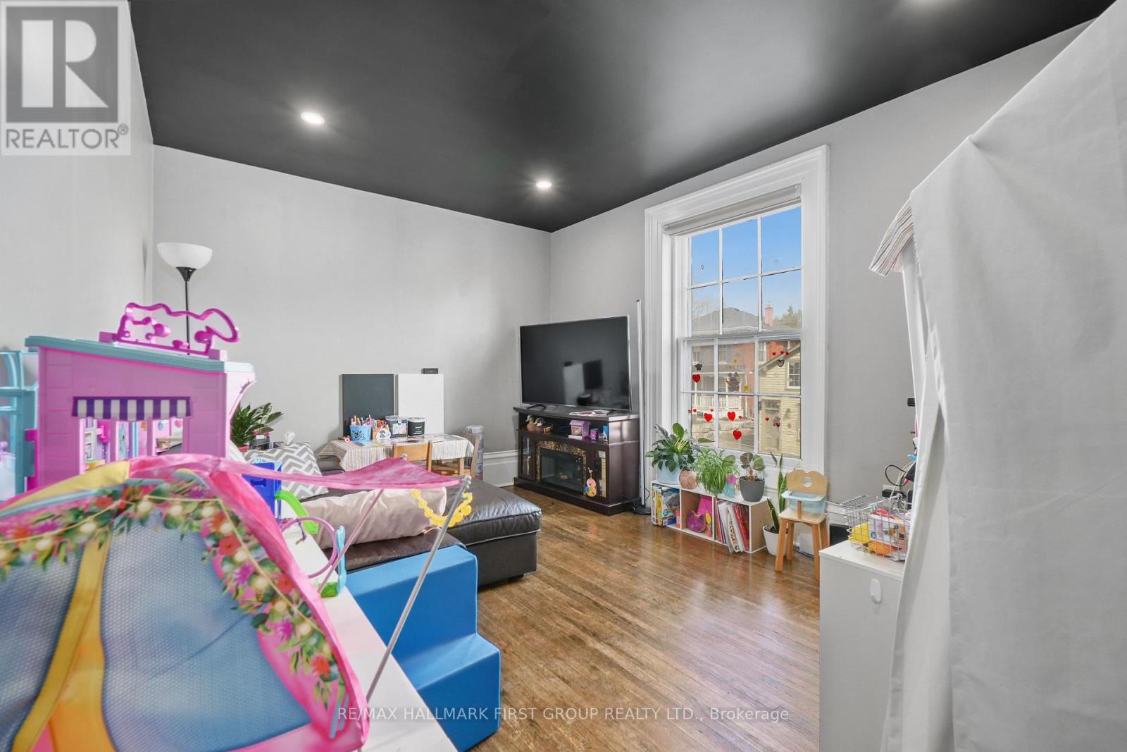 143 Walton Street, Port Hope, Ontario  L1A 1N4 - Photo 28 - X12551264