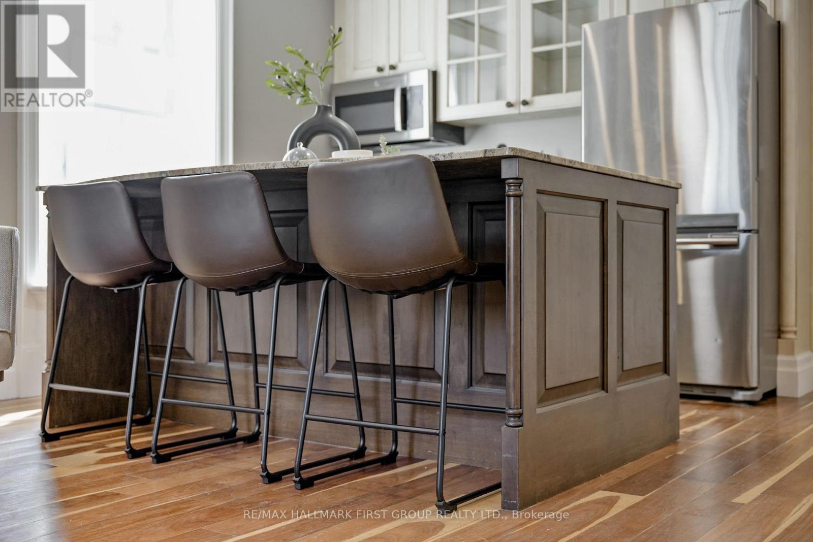 143 Walton Street, Port Hope, Ontario  L1A 1N4 - Photo 7 - X12551264