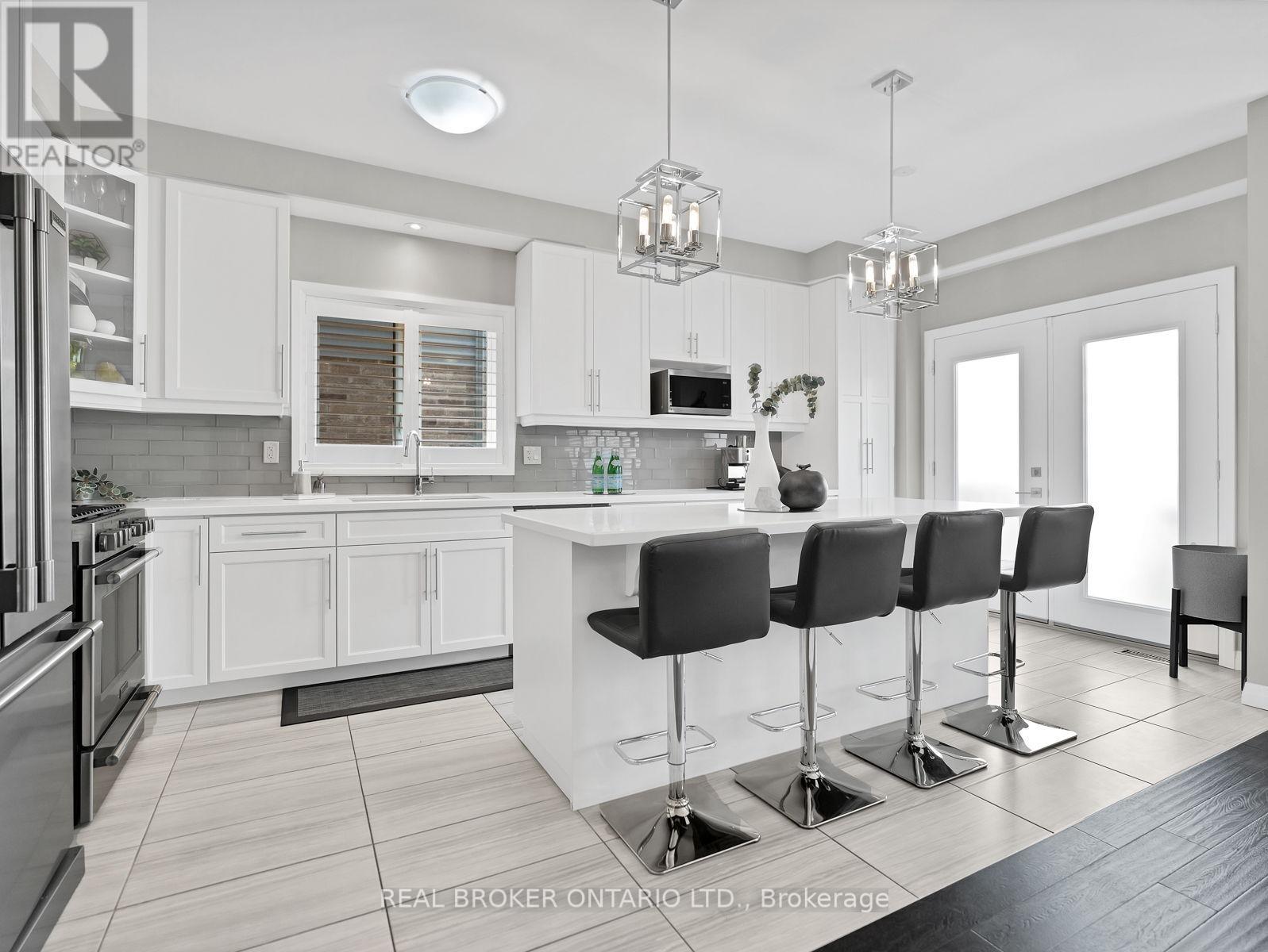 67 Lexington Avenue, Hamilton, Ontario  L8J 0L5 - Photo 10 - X12551298