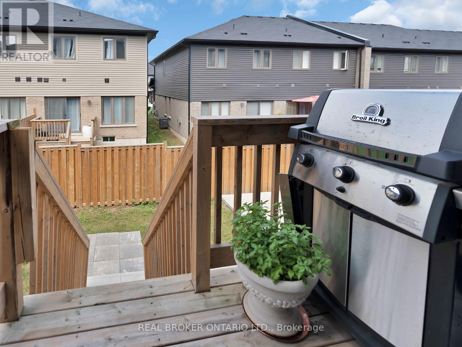 67 Lexington Avenue, Hamilton, Ontario  L8J 0L5 - Photo 33 - X12551298