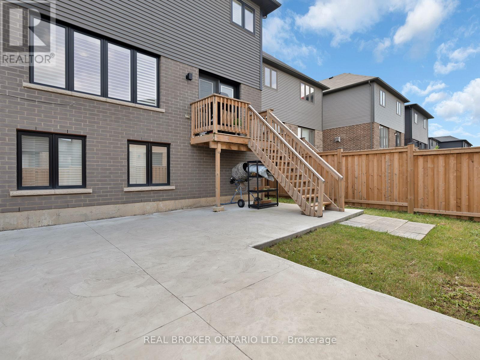 67 Lexington Avenue, Hamilton, Ontario  L8J 0L5 - Photo 35 - X12551298