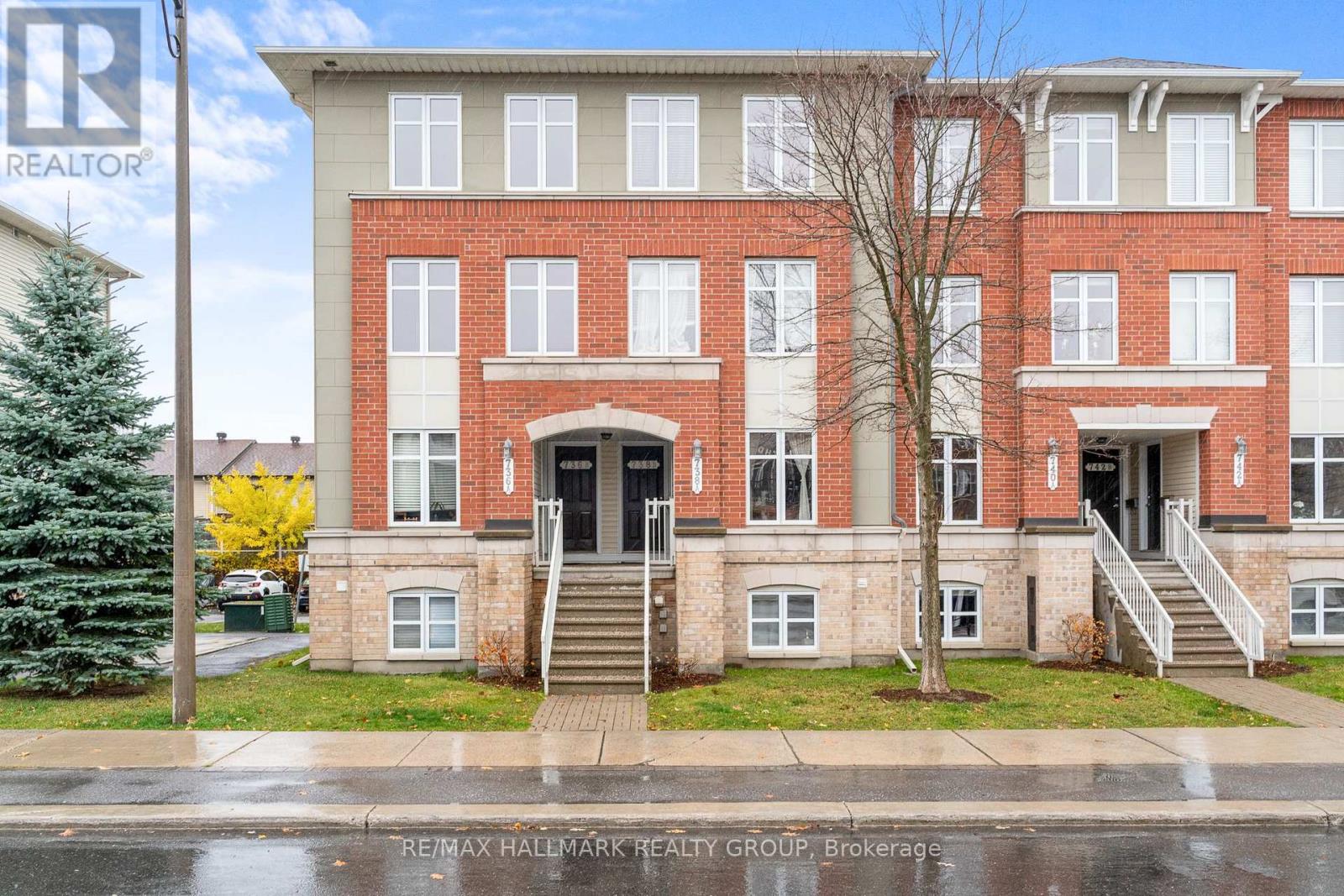 736B CHAPMAN MILLS DRIVE, Ottawa, Ontario