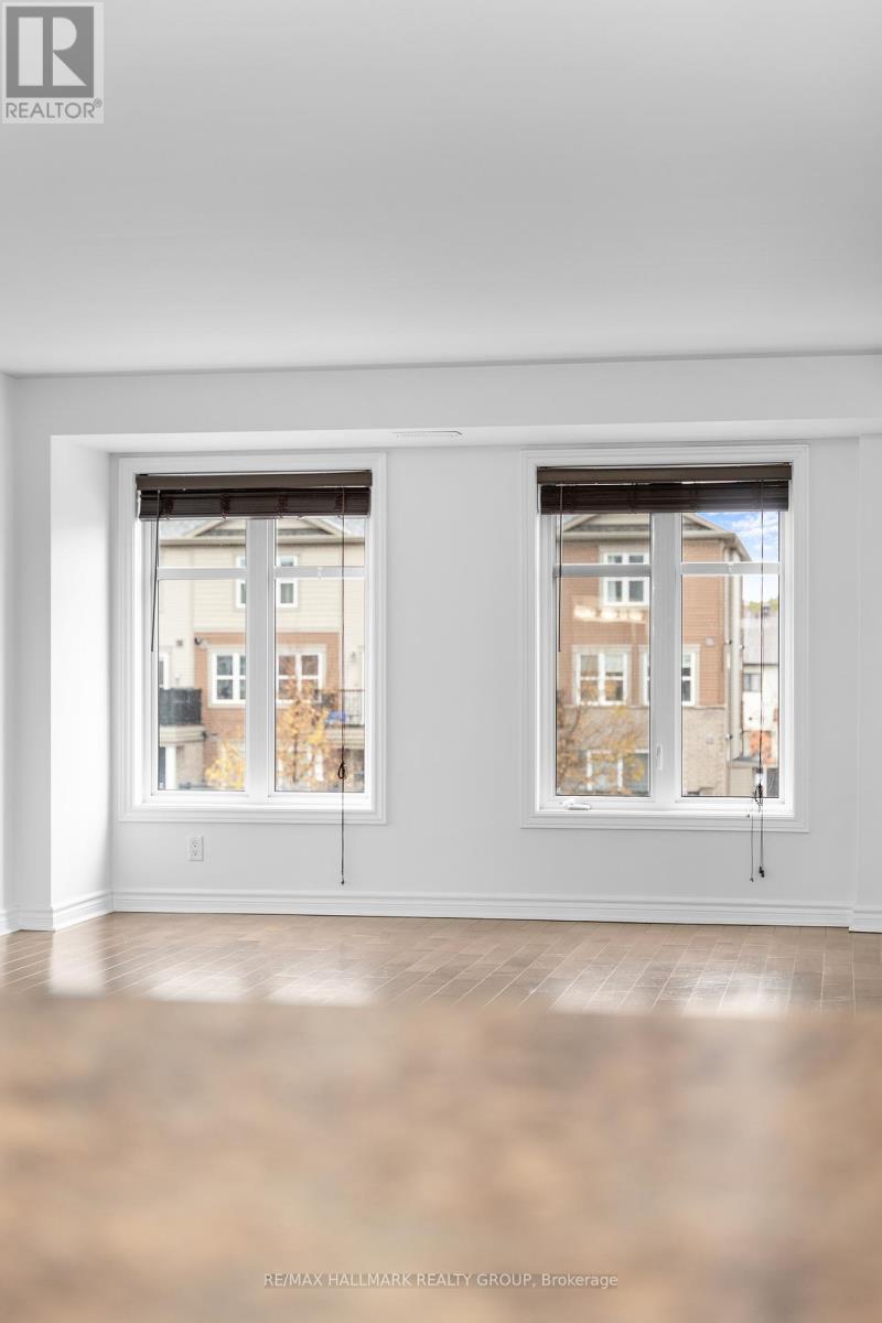 736b Chapman Mills Drive, Ottawa, Ontario  K2J 3V2 - Photo 11 - X12551392