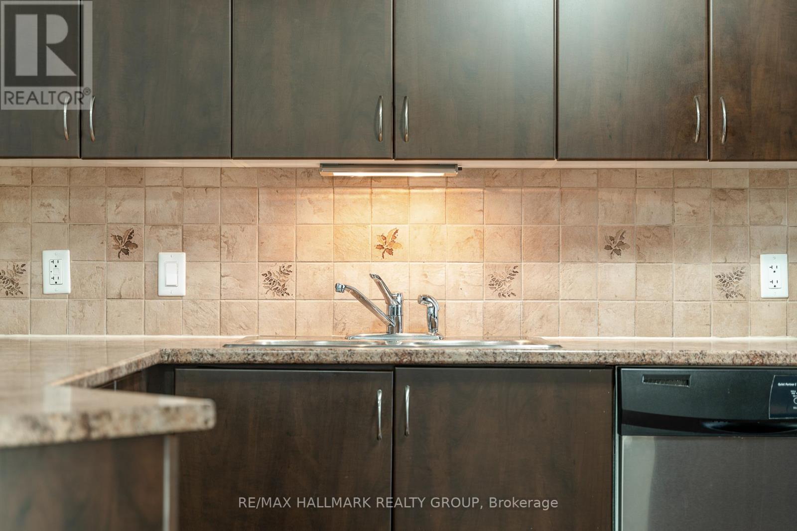 736b Chapman Mills Drive, Ottawa, Ontario  K2J 3V2 - Photo 18 - X12551392