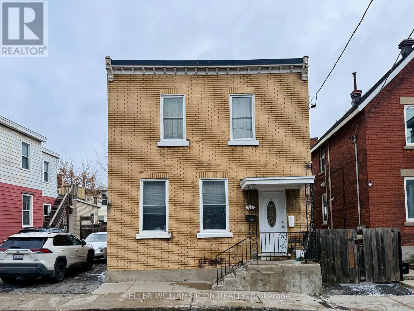 2 - 51 Bell Street N, Ottawa, Ontario  K1R 7C5 - Photo 2 - X12551416