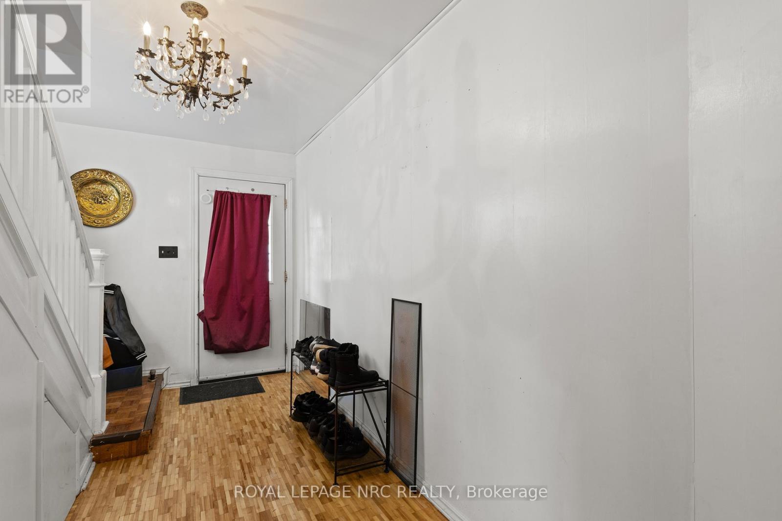 5 Chetwood Street, St. Catharines, Ontario  L2S 1J9 - Photo 5 - X12551364