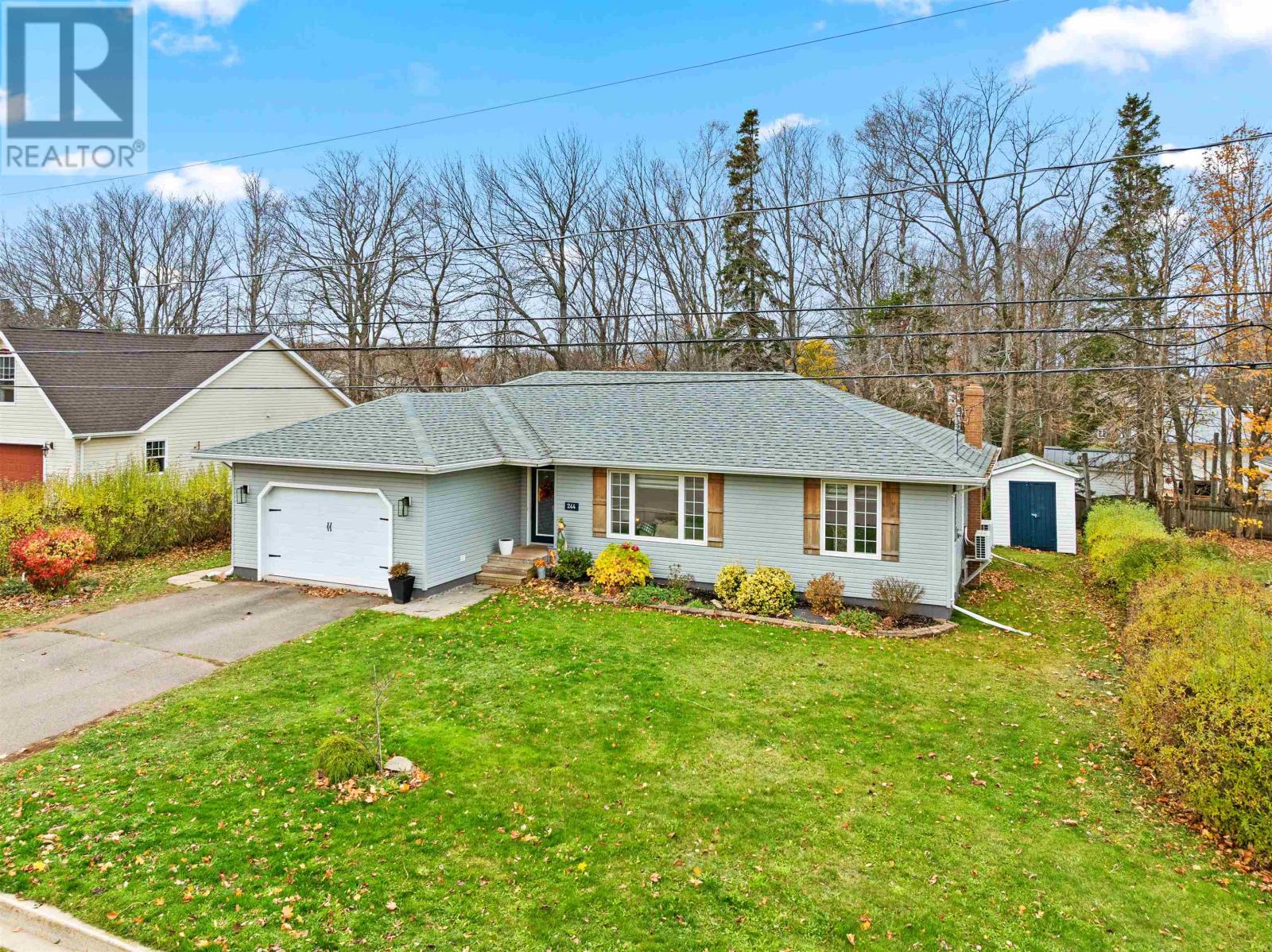 244 Colin Avenue, Summerside, Prince Edward Island  C1N 5W6 - Photo 3 - 202528115