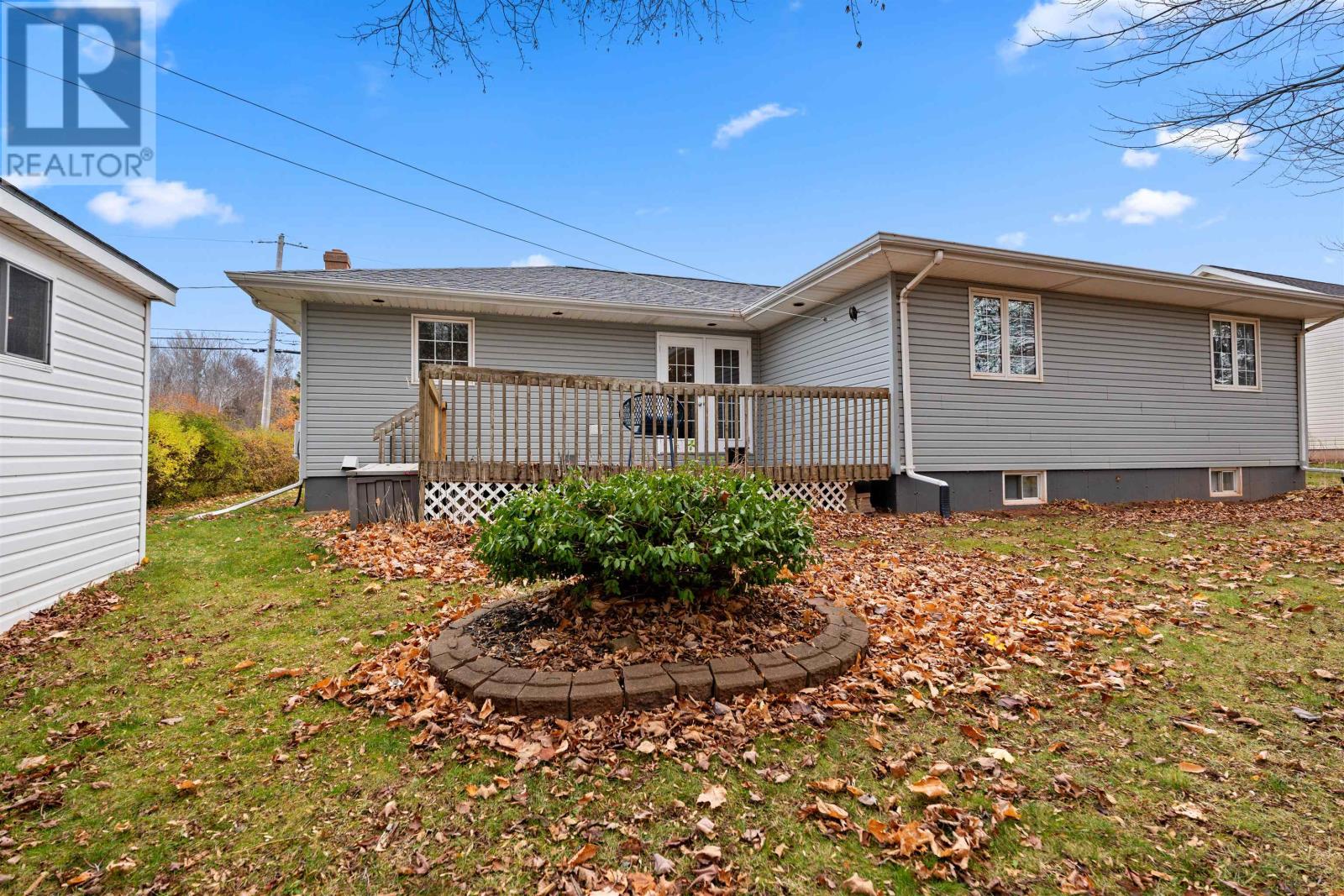 244 Colin Avenue, Summerside, Prince Edward Island  C1N 5W6 - Photo 45 - 202528115