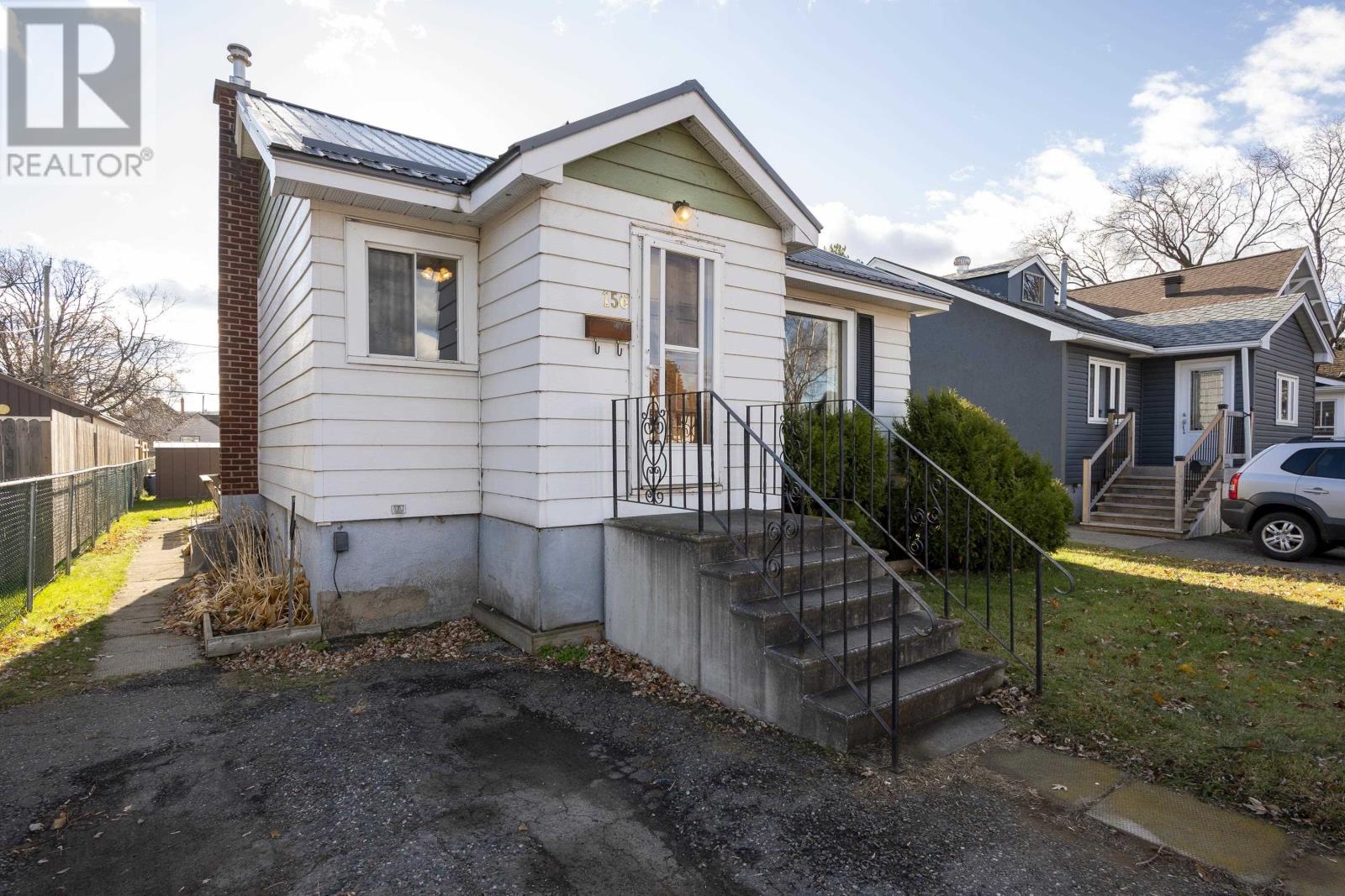 156 Francis St E, Thunder Bay, Ontario  P7E 4B1 - Photo 2 - TB253494