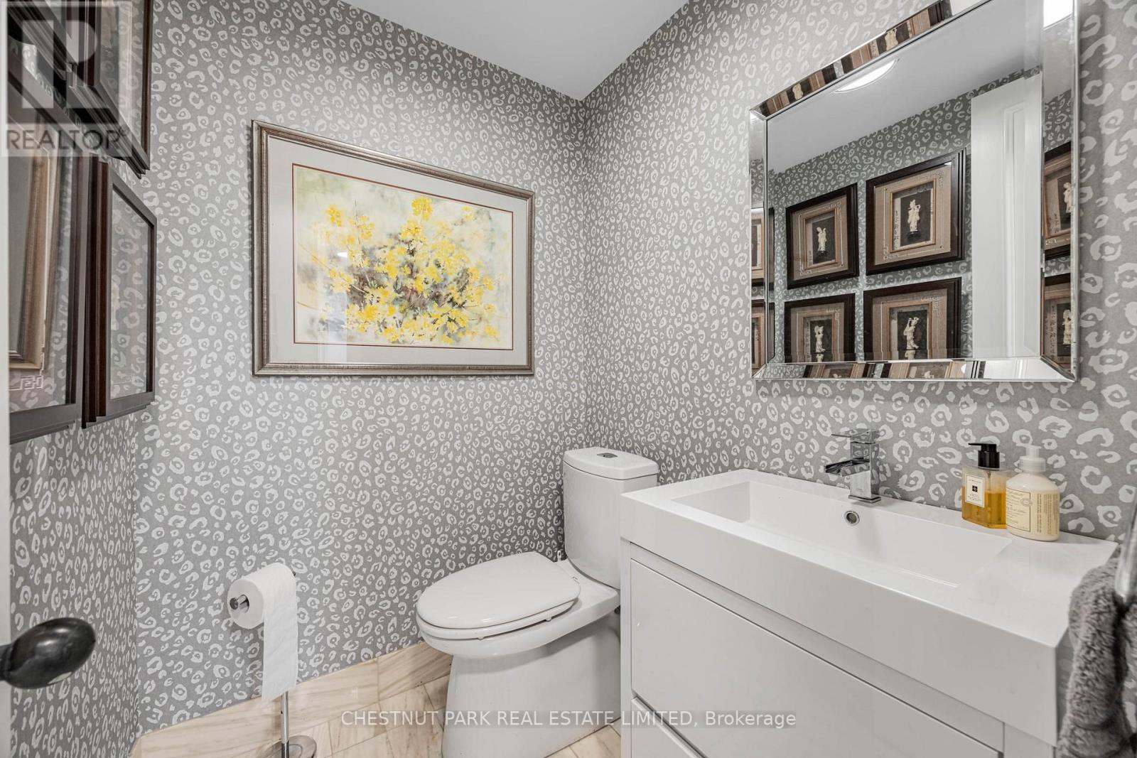 406 - 70 Rosehill Avenue, Toronto, Ontario  M4T 2W7 - Photo 44 - C12550832