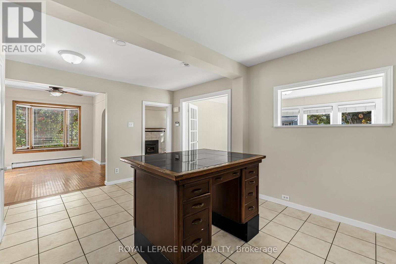 204 Gilmore Road, Fort Erie, Ontario L2A 2M3 - Photo 10 - X12534644