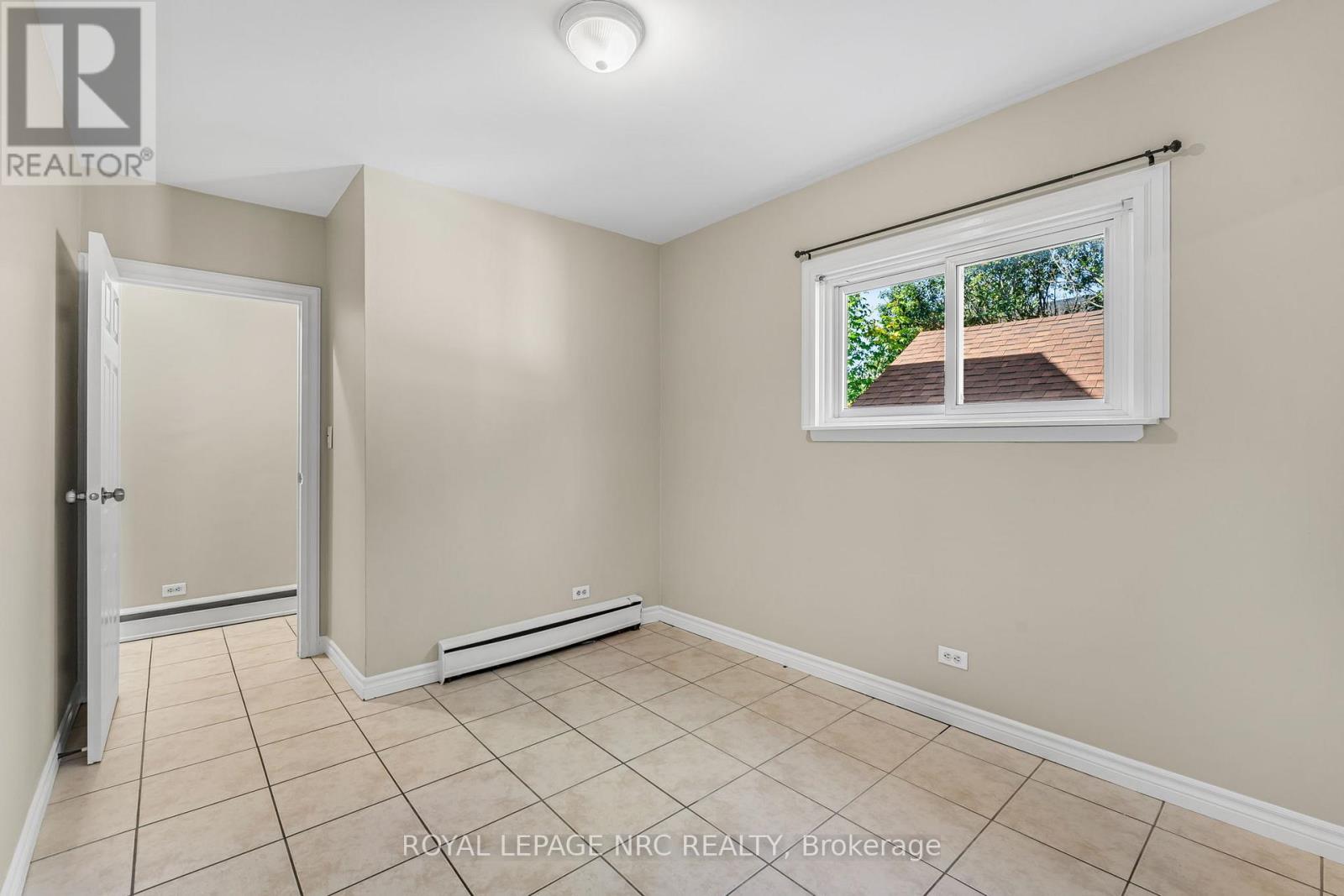 204 Gilmore Road, Fort Erie, Ontario L2A 2M3 - Photo 23 - X12534644