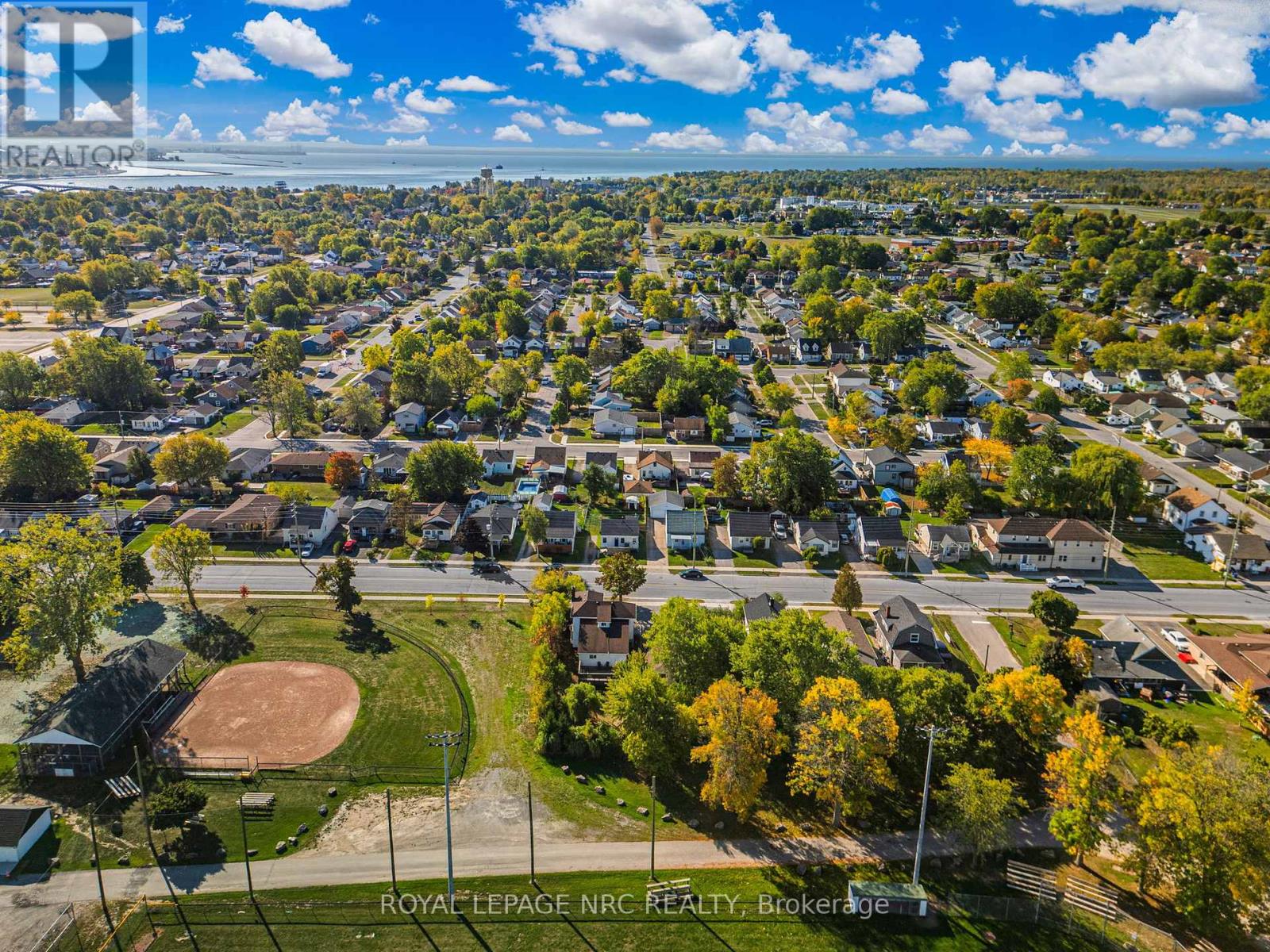 204 Gilmore Road, Fort Erie, Ontario L2A 2M3 - Photo 43 - X12534644