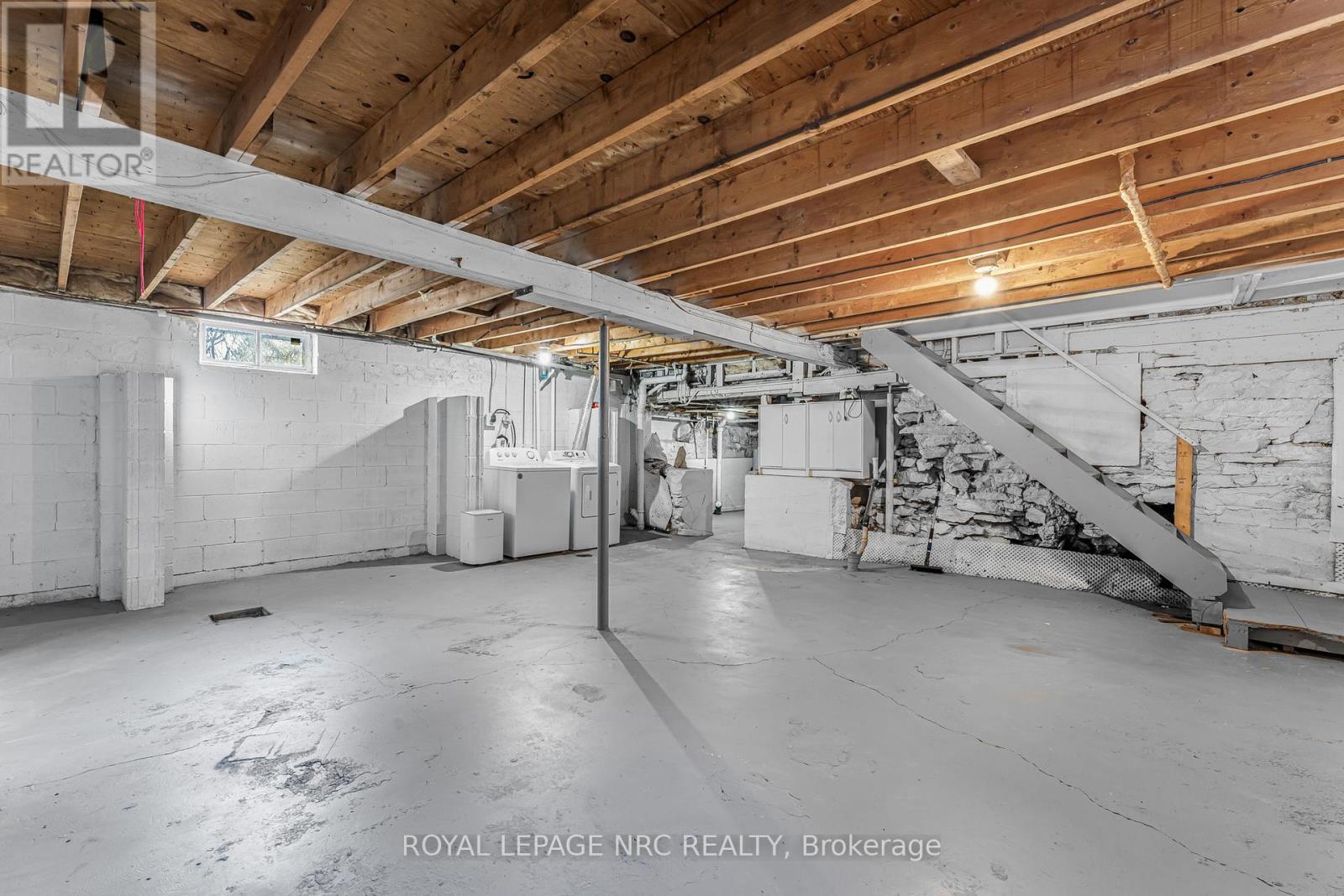 204 Gilmore Road, Fort Erie, Ontario L2A 2M3 - Photo 33 - X12534644