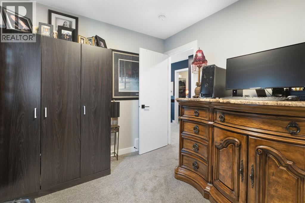 255 Heritage Heights, Cochrane, Alberta  T4C 3A7 - Photo 33 - A2249971