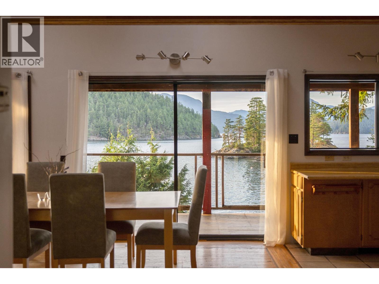 1558 Mount Gardner Road, Bowen Island, British Columbia  V0N 1G2 - Photo 15 - R3040446