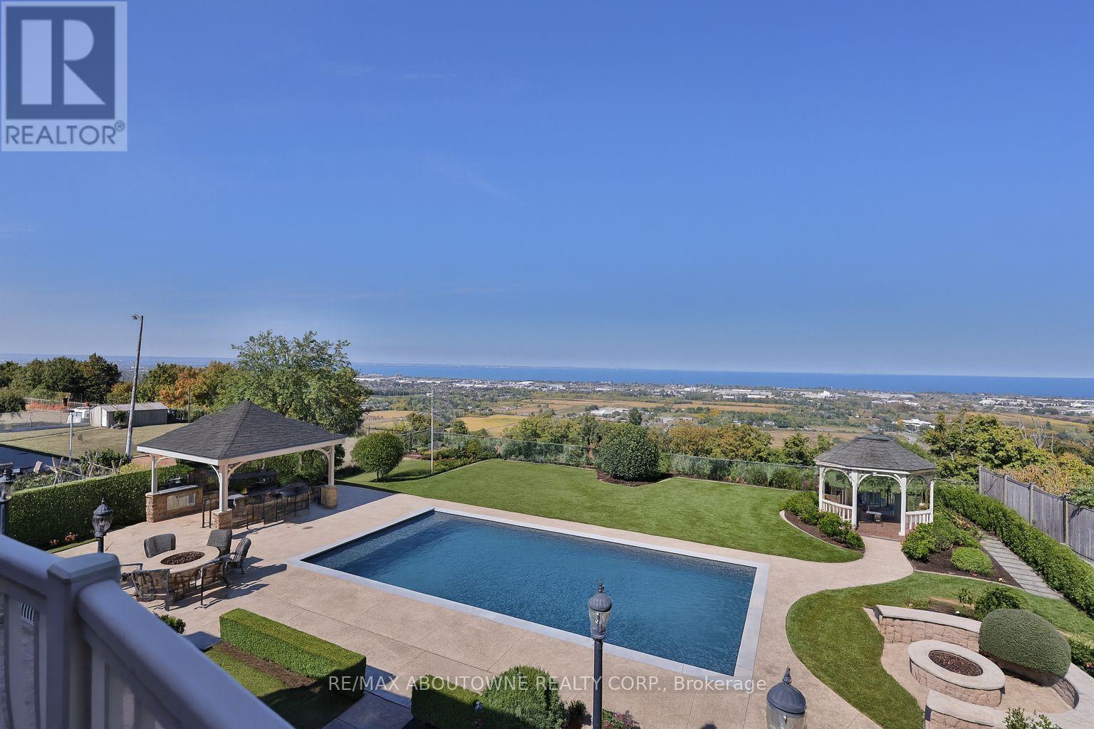 803 Ridge Road, Hamilton, Ontario  L8J 2Y3 - Photo 47 - X12430872