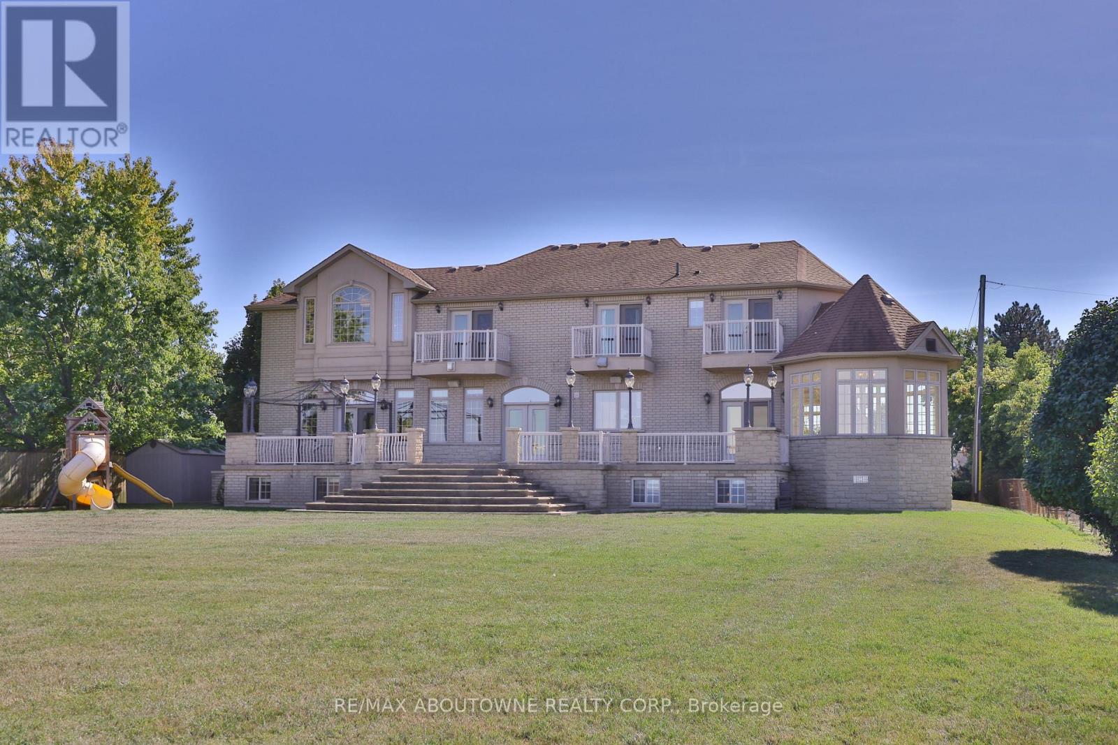 803 Ridge Road, Hamilton, Ontario  L8J 2Y3 - Photo 50 - X12430872