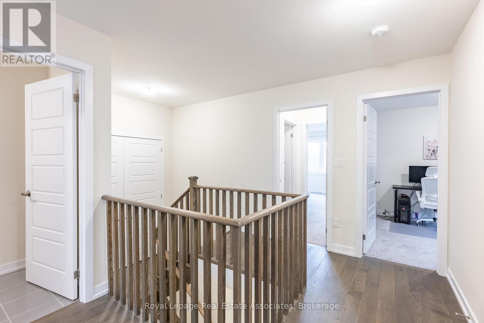 48 Hawick Crescent, Haldimand, Ontario N3W 0G5 - Photo 19 - X12551142