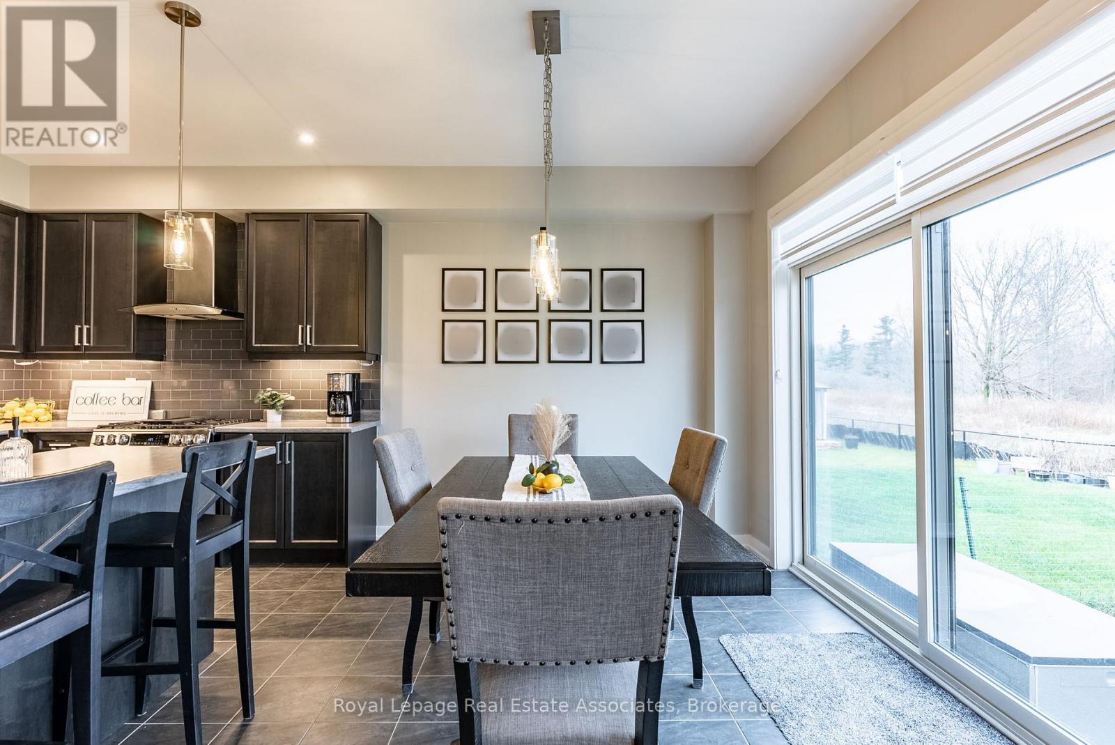 48 Hawick Crescent, Haldimand, Ontario N3W 0G5 - Photo 13 - X12551142