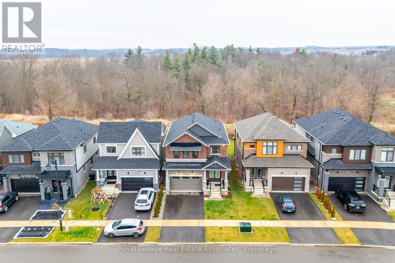 48 Hawick Crescent, Haldimand, Ontario N3W 0G5 - Photo 41 - X12551142