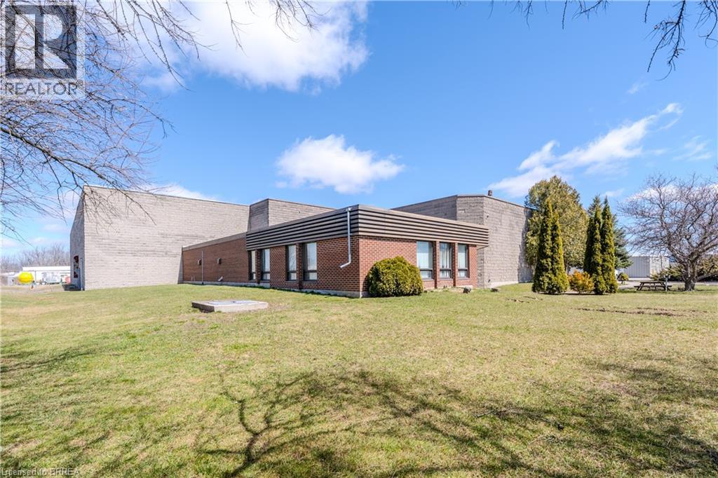 9 Hawk Street, Nanticoke, Ontario  N0A 1E0 - Photo 2 - 40788335