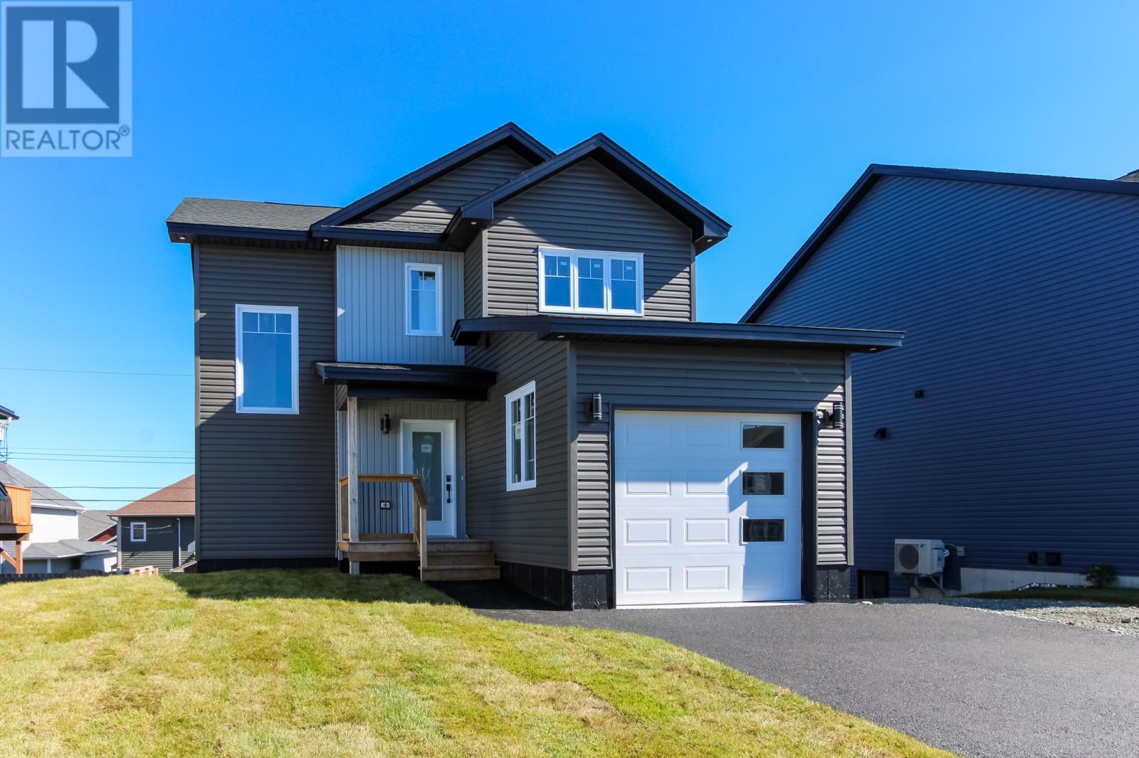 20 Pepperwood Drive, St. John's, Newfoundland & Labrador  A1H 0L3 - Photo 2 - 1291207