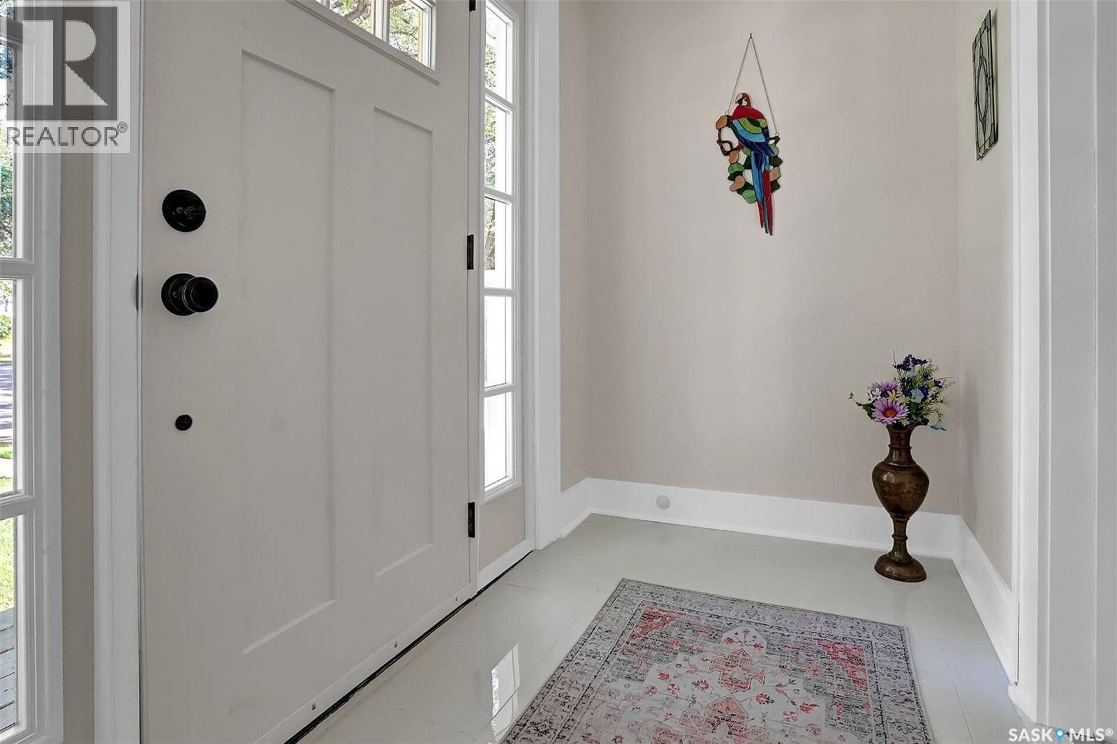 2721 Hill Avenue, Regina, Saskatchewan  S4S 0V5 - Photo 3 - SK023567