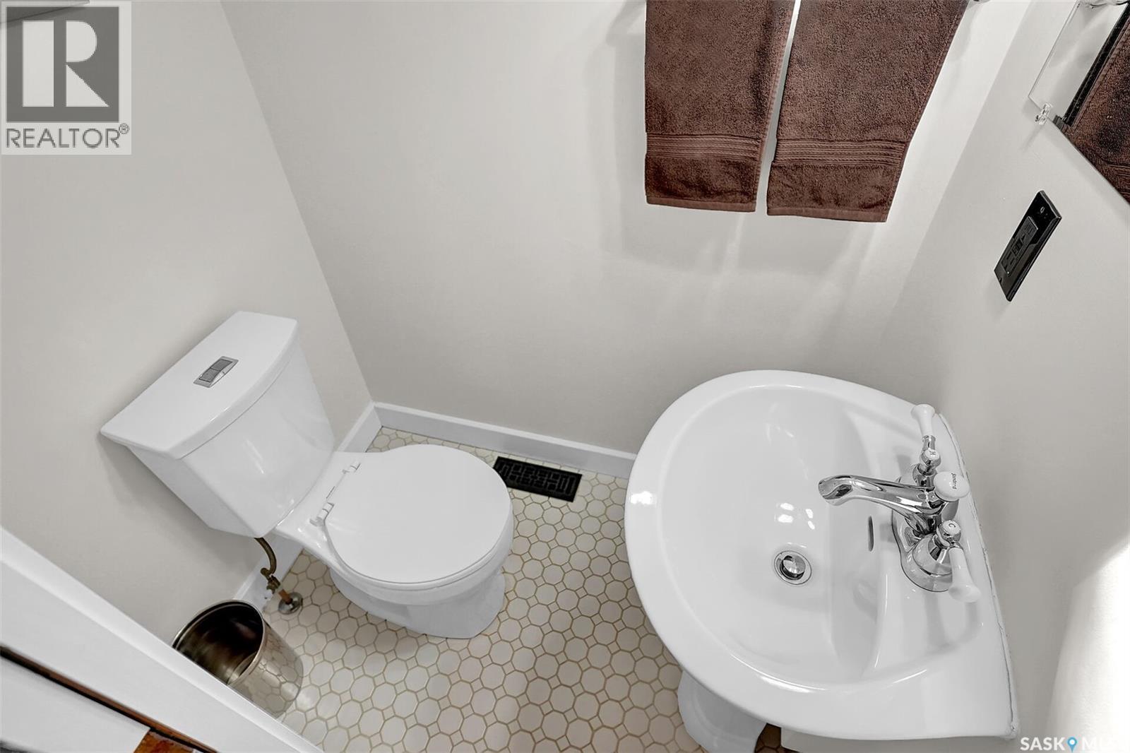 2721 Hill Avenue, Regina, Saskatchewan  S4S 0V5 - Photo 26 - SK023567