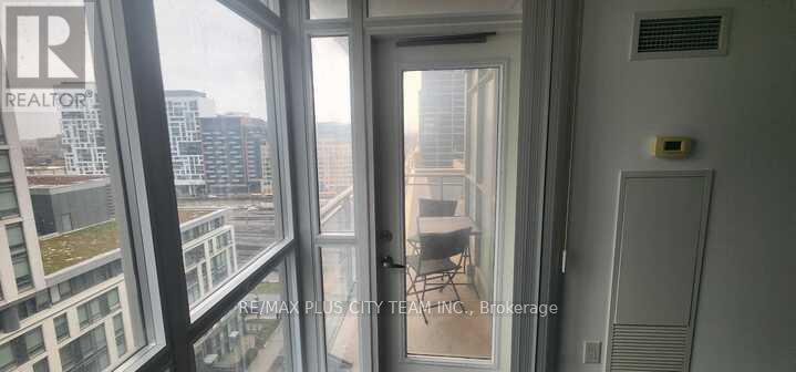 1206 - 151 Dan Leckie Way, Toronto, Ontario  M5V 4B2 - Photo 9 - C12546684
