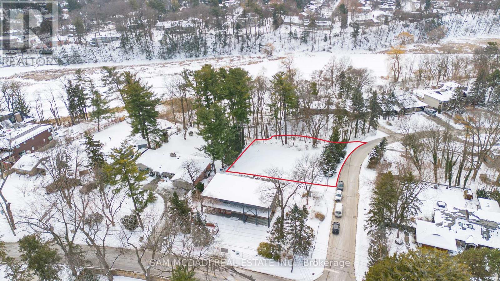 1470 Pinetree Crescent, Mississauga, Ontario  L5G 2S8 - Photo 5 - W12380098