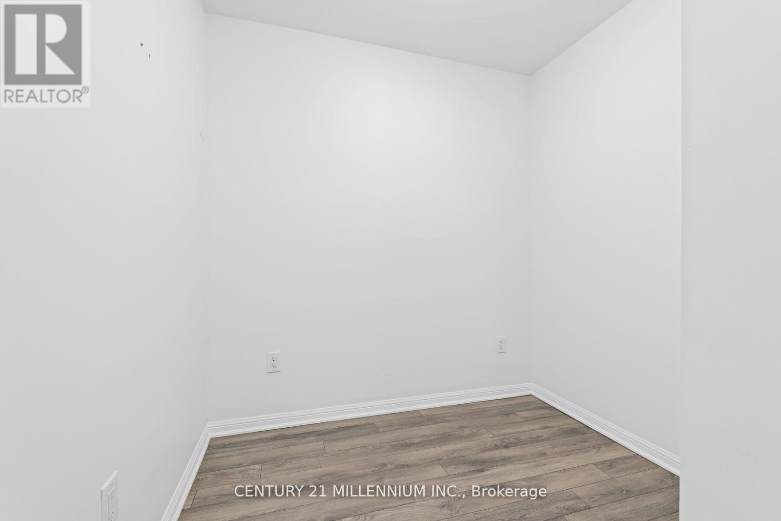 111 - 1045 Nadalin Heights, Milton, Ontario L9T 8R5 - Photo 17 - W12551016