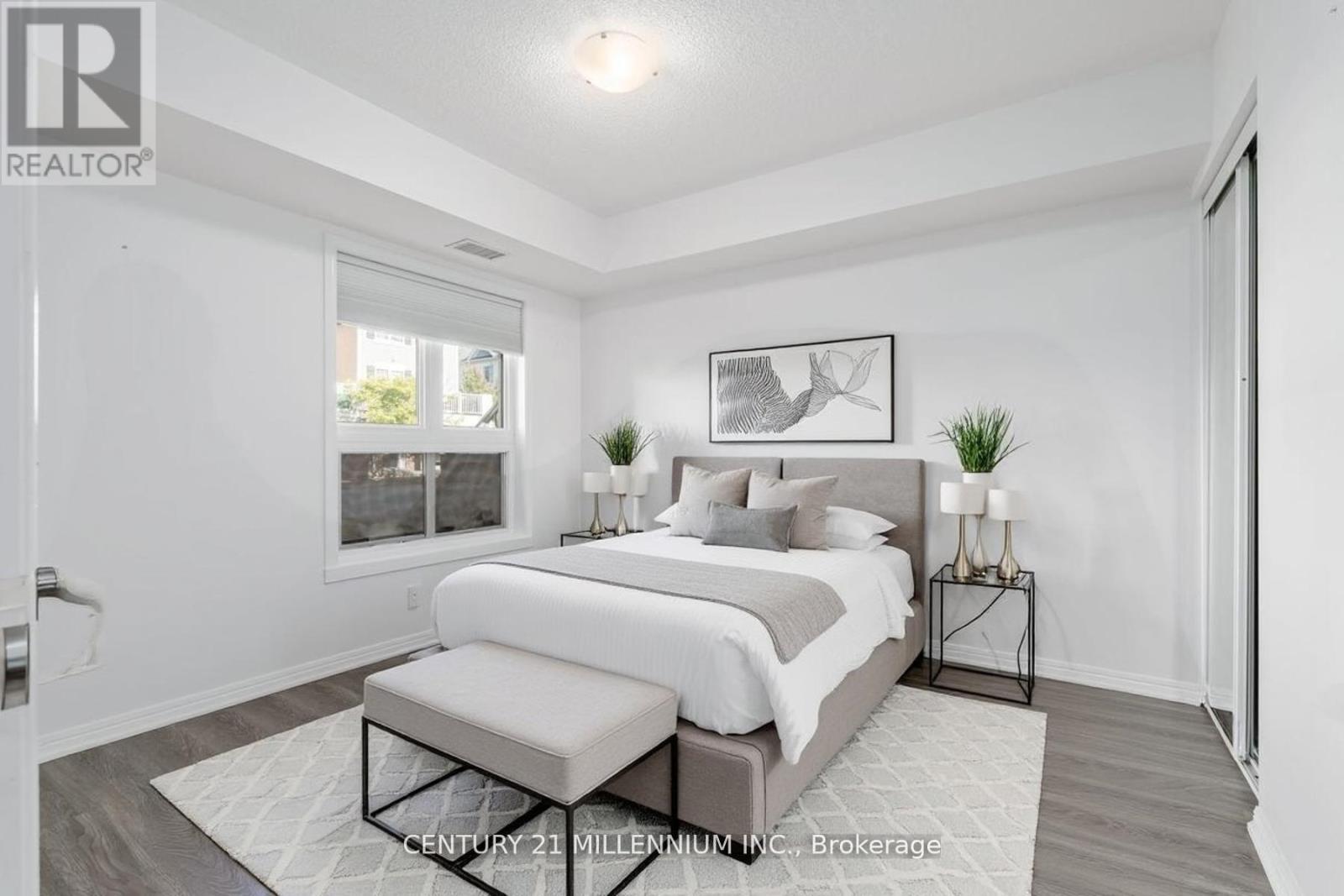 111 - 1045 Nadalin Heights, Milton, Ontario L9T 8R5 - Photo 5 - W12551016