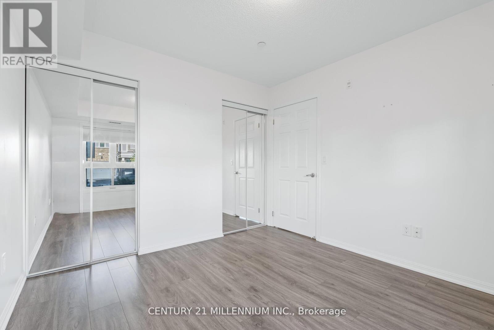 111 - 1045 Nadalin Heights, Milton, Ontario L9T 8R5 - Photo 14 - W12551016