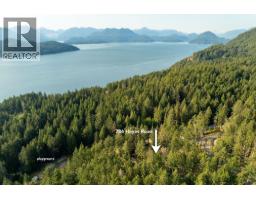 786 HAYES ROAD, Bowen Island, British Columbia