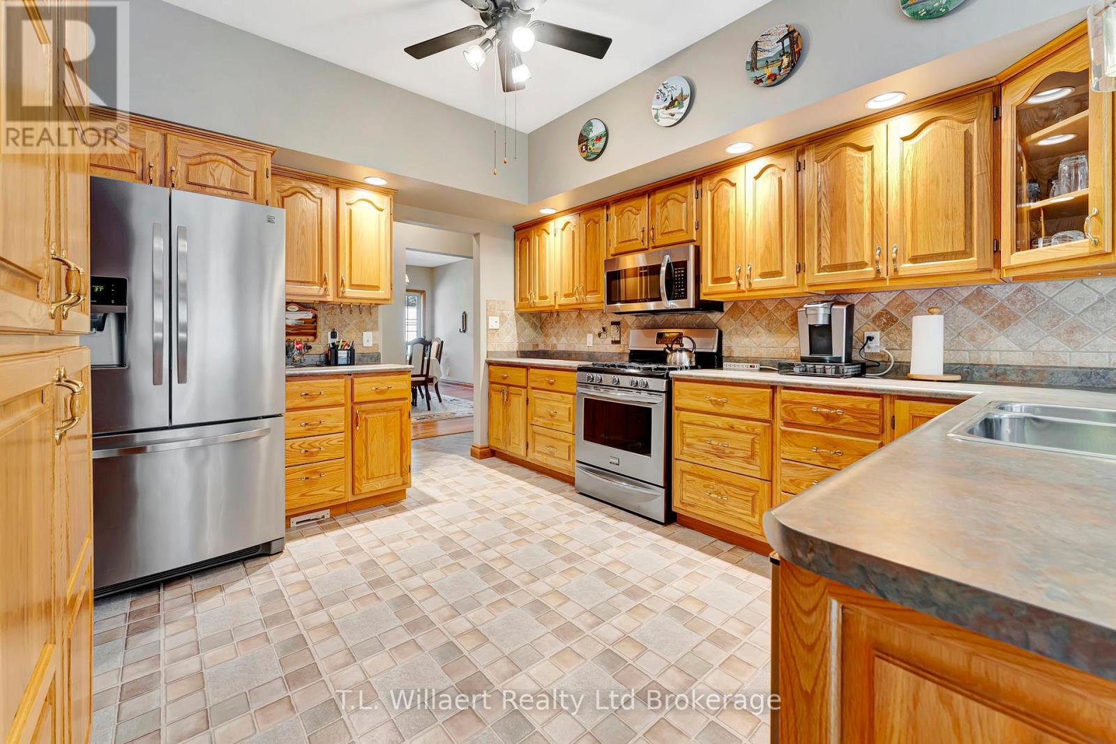 97 Vanderhoeven Side Road, Norfolk, Ontario  N4G 4G9 - Photo 11 - X12471438