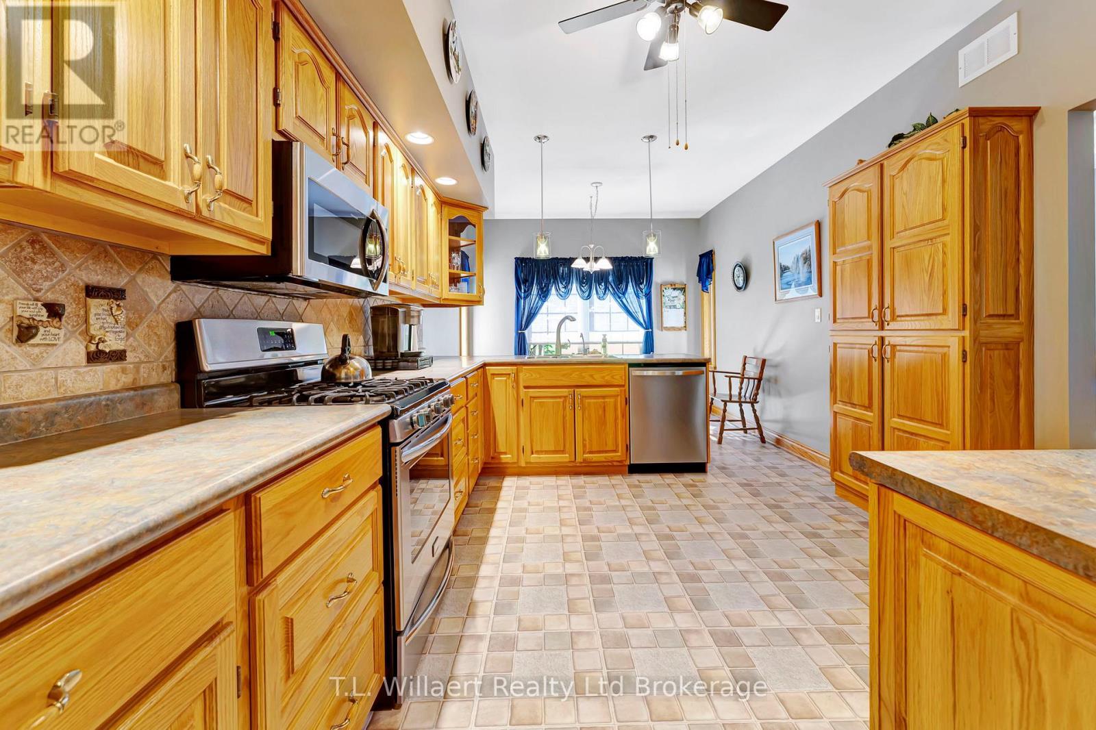 97 Vanderhoeven Side Road, Norfolk, Ontario  N4G 4G9 - Photo 13 - X12471438