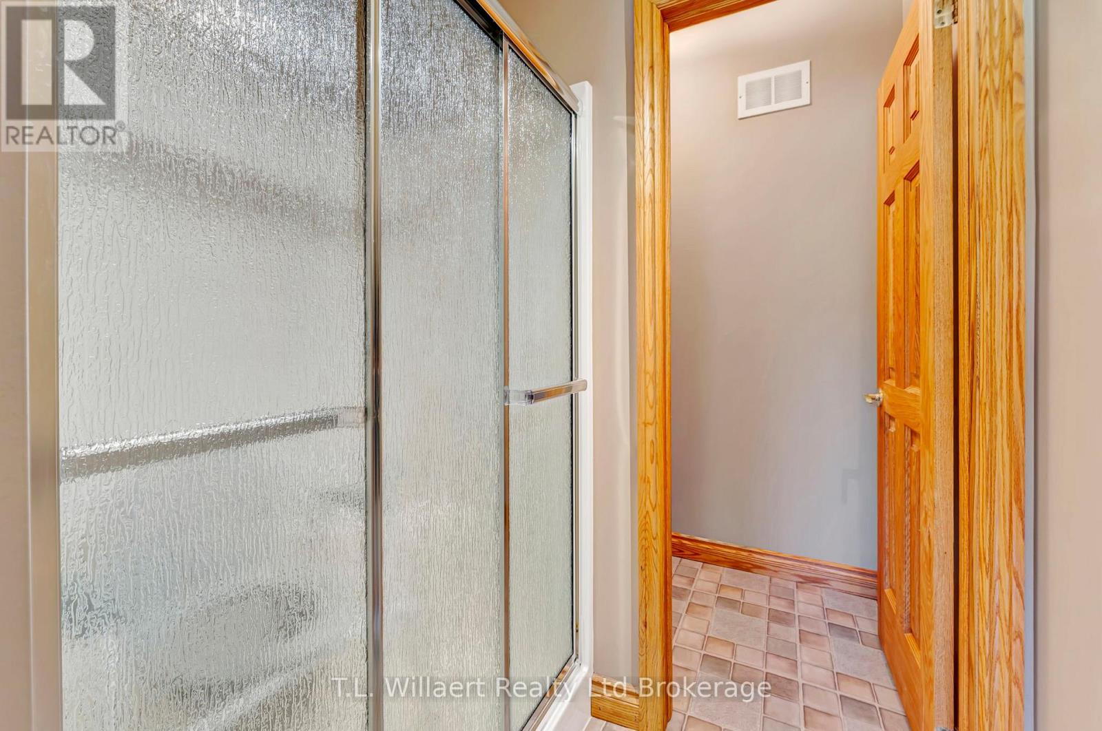 97 Vanderhoeven Side Road, Norfolk, Ontario  N4G 4G9 - Photo 22 - X12471438