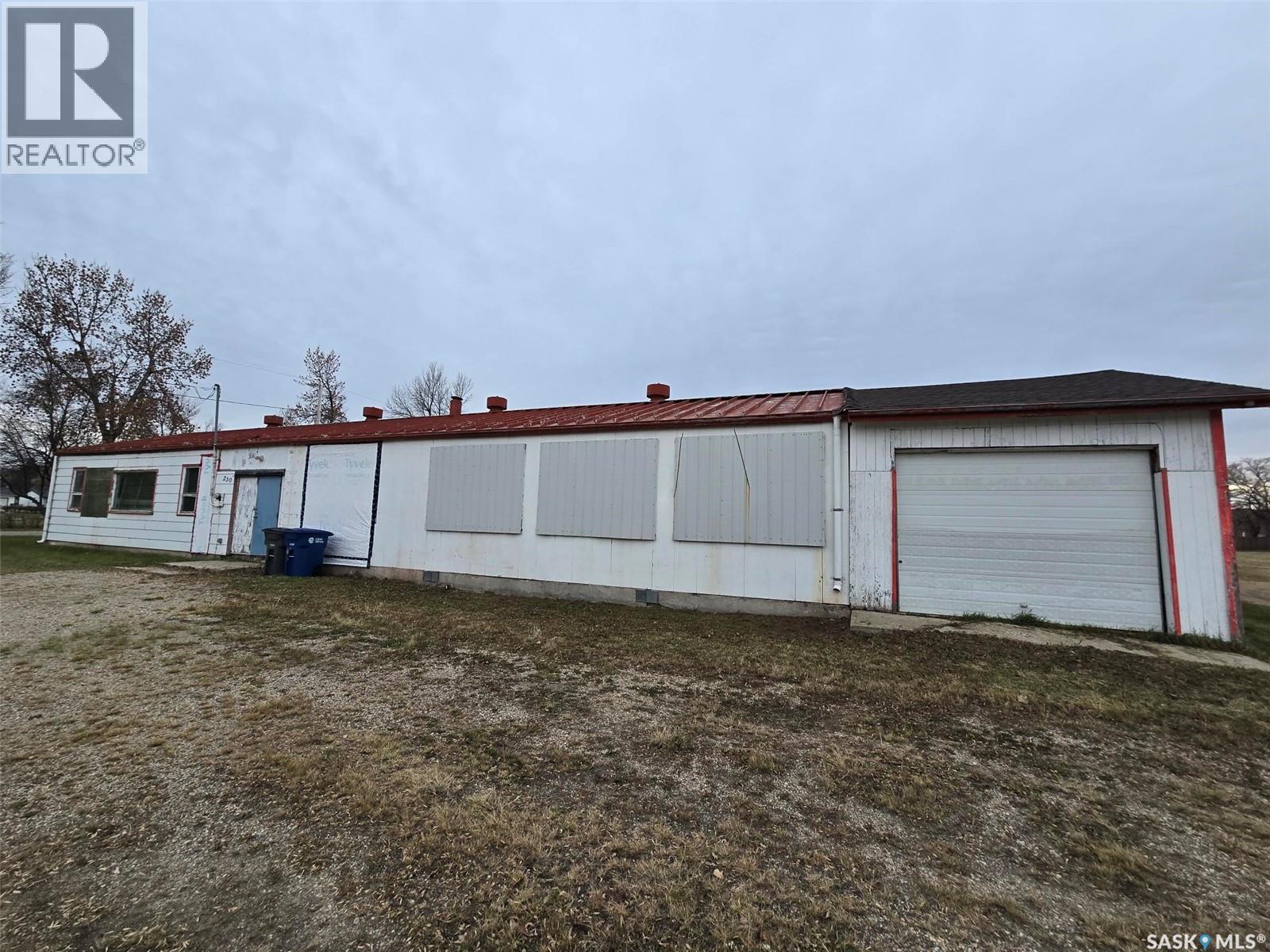 250 4th AVENUE, Broadview, Saskatchewan