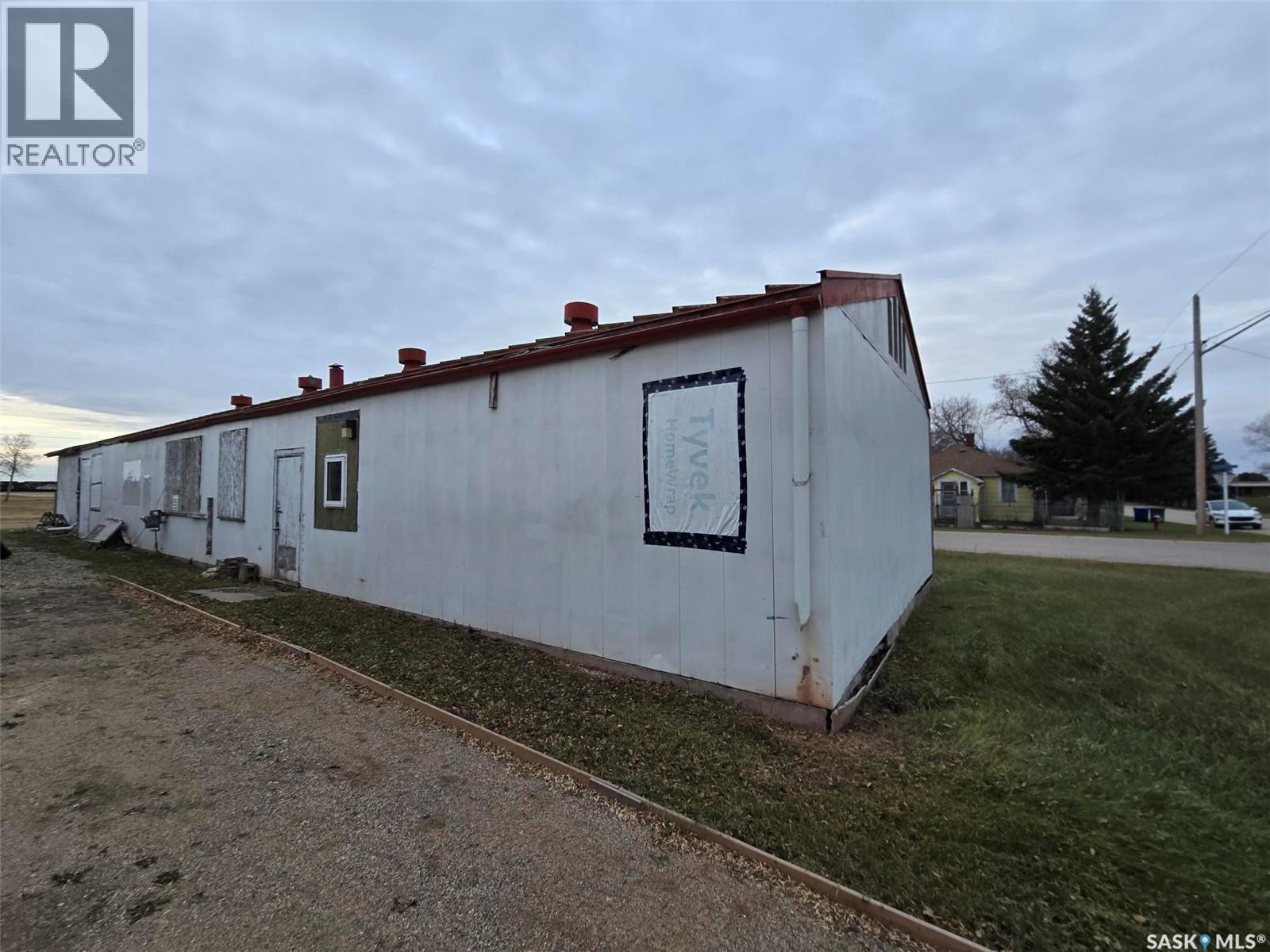250 4th Avenue, Broadview, Saskatchewan  S0G 0K0 - Photo 16 - SK024174