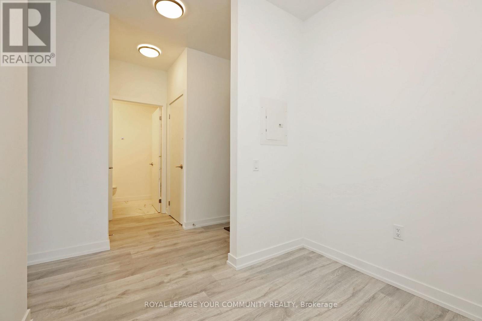 1003 - 8 Olympic Garden Drive, Toronto, Ontario  M2M 0B9 - Photo 5 - C12551380