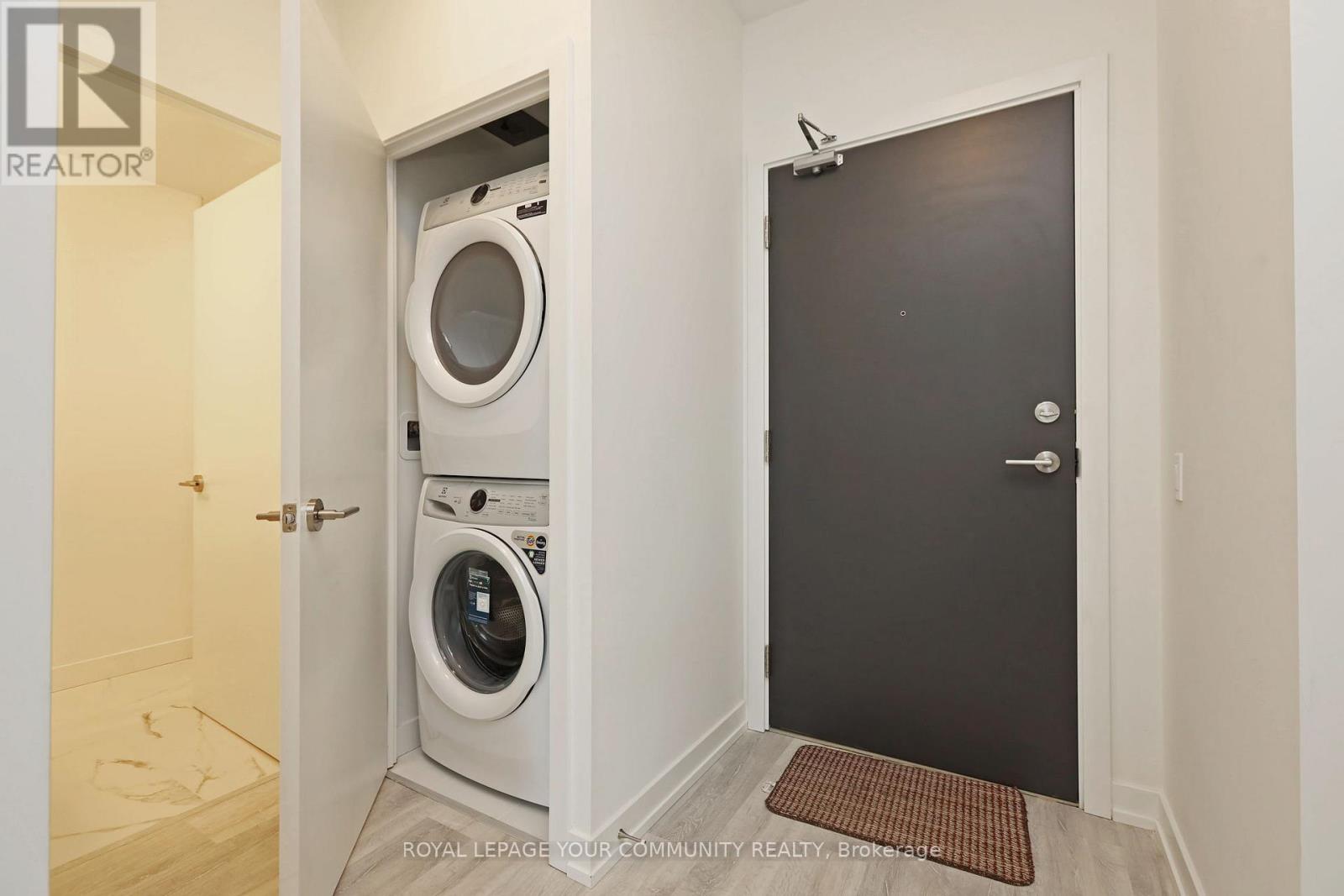 1003 - 8 Olympic Garden Drive, Toronto, Ontario  M2M 0B9 - Photo 6 - C12551380