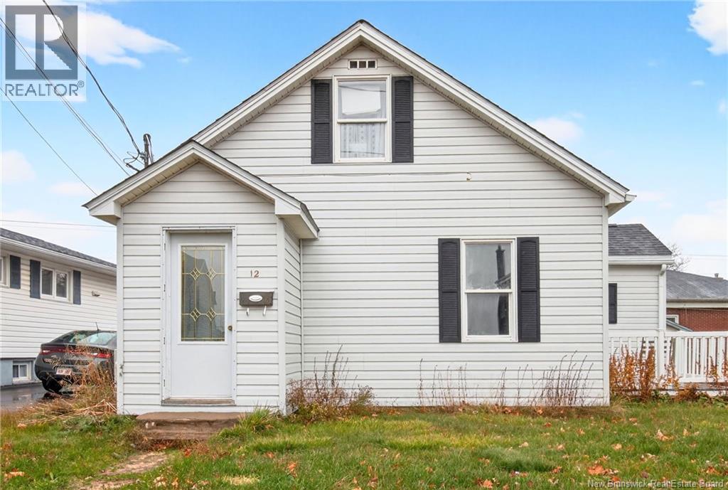 12 Ash, Moncton, New Brunswick  E1C 3M8 - Photo 2 - NB130211