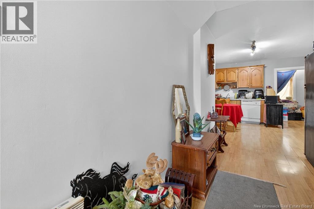 296 Mountain, Moncton, New Brunswick  E1C 2M1 - Photo 11 - NB130198