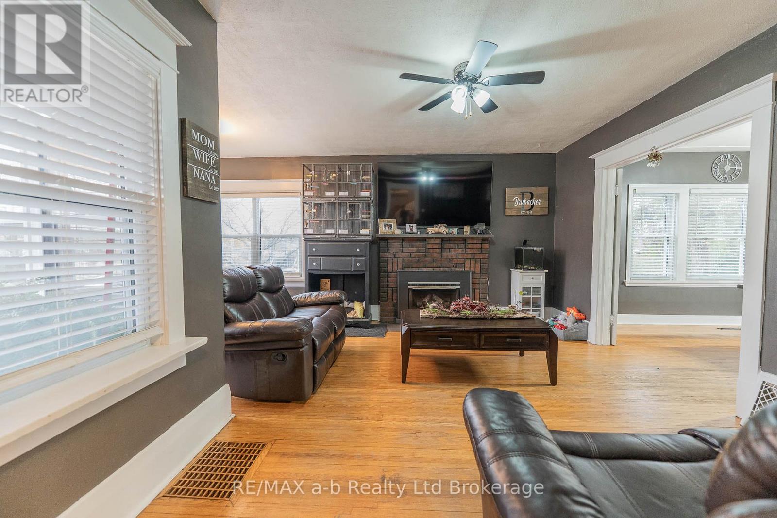 30 Concession Street W, Tillsonburg, Ontario N4G 1R3 - Photo 19 - X12551582