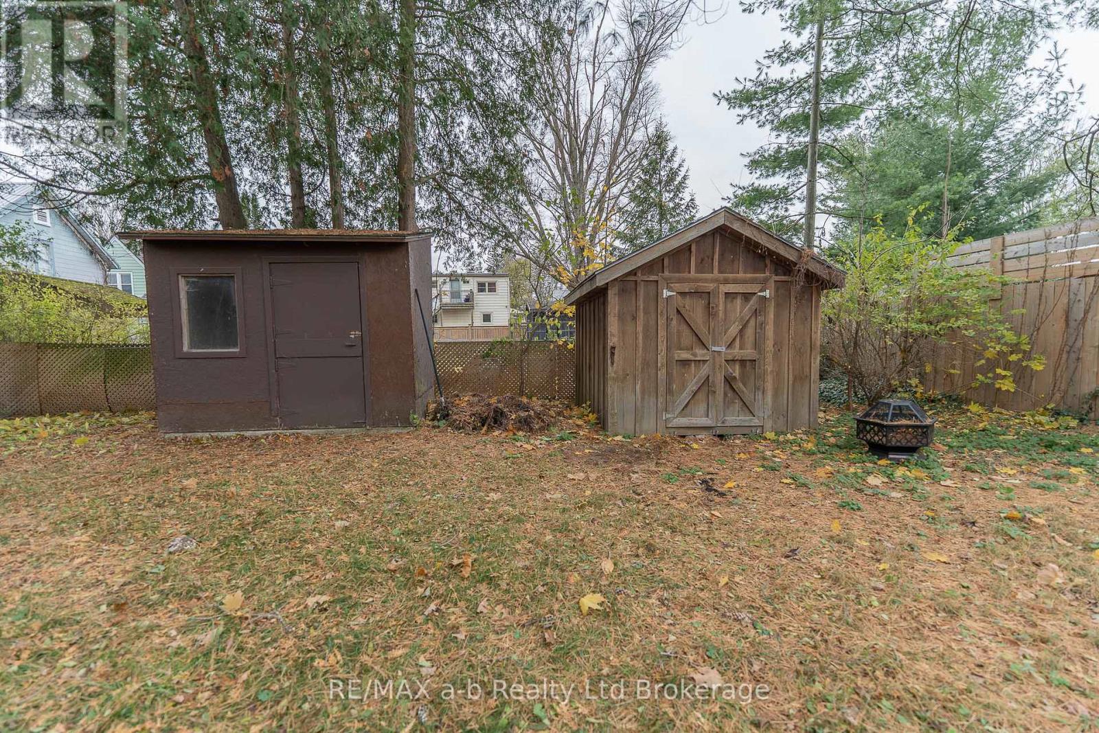 30 Concession Street W, Tillsonburg, Ontario N4G 1R3 - Photo 35 - X12551582