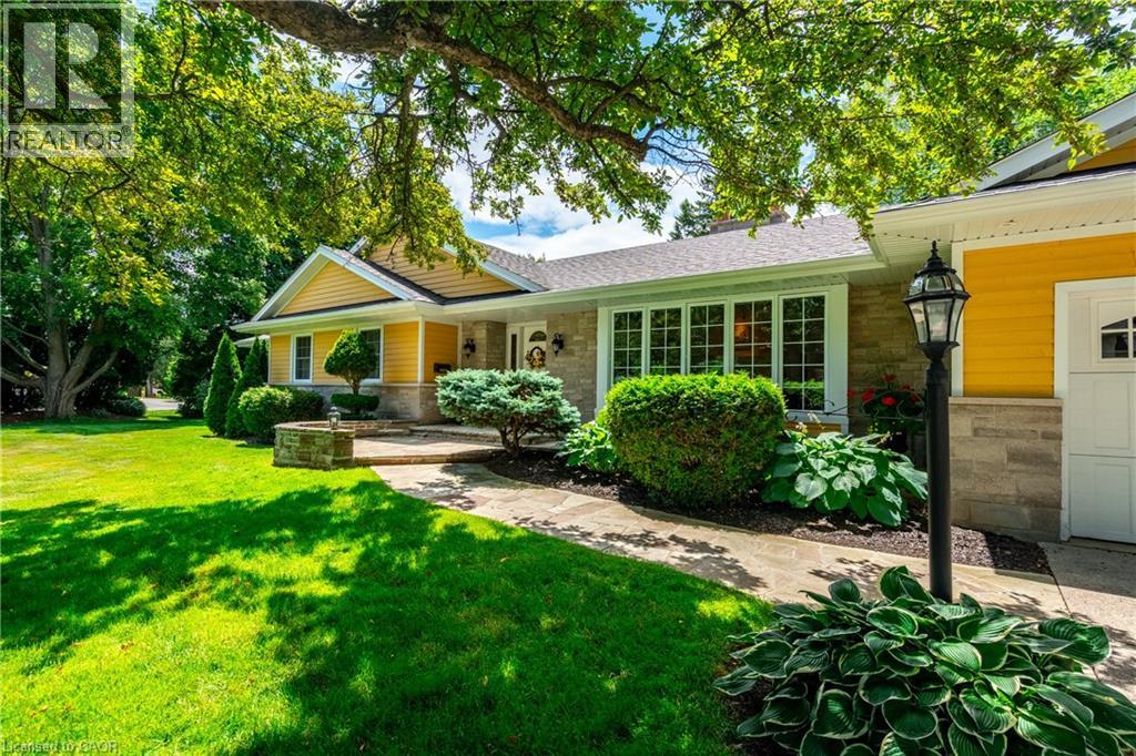 98 Hadley Drive, Ancaster, Ontario L9G 1H2 - Photo 3 - 40749589