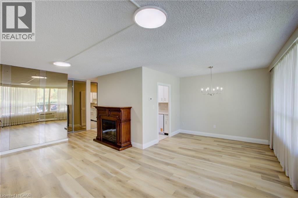 45 Westmount Road N Unit# 103, Waterloo, Ontario  N2L 2R3 - Photo 14 - 40753120