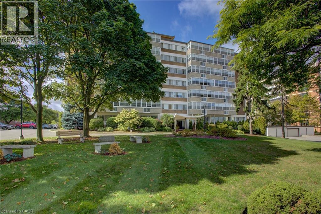 45 Westmount Road N Unit# 103, Waterloo, Ontario  N2L 2R3 - Photo 3 - 40753120